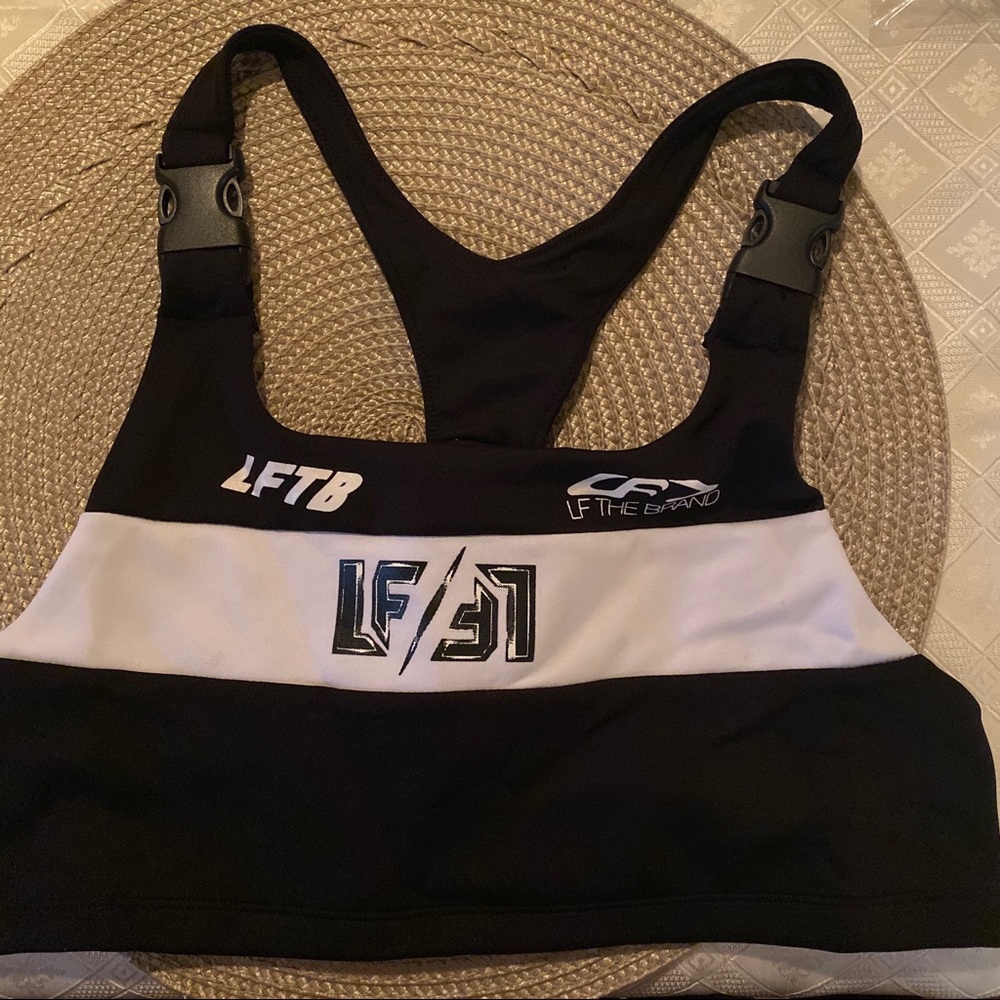NIGHT RIDER BUCKLE STRAP SPORTS BRA - Picture 2 of 3